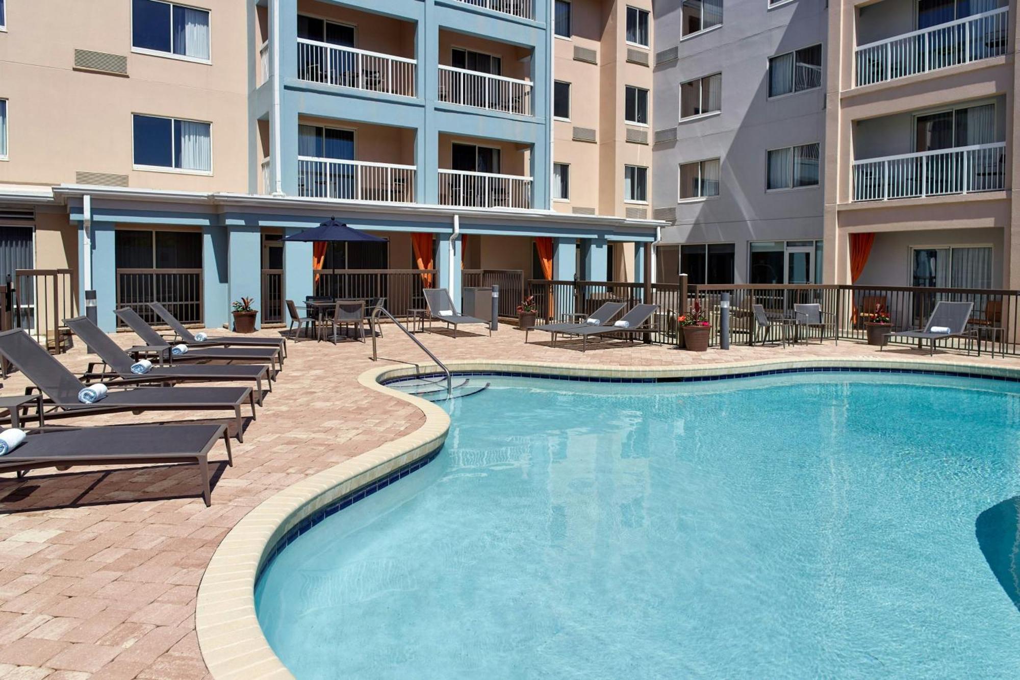 Courtyard By Marriott Myrtle Beach Broadway Экстерьер фото