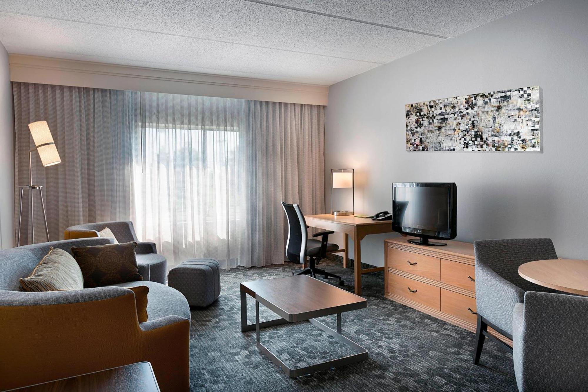 Courtyard By Marriott Myrtle Beach Broadway Экстерьер фото